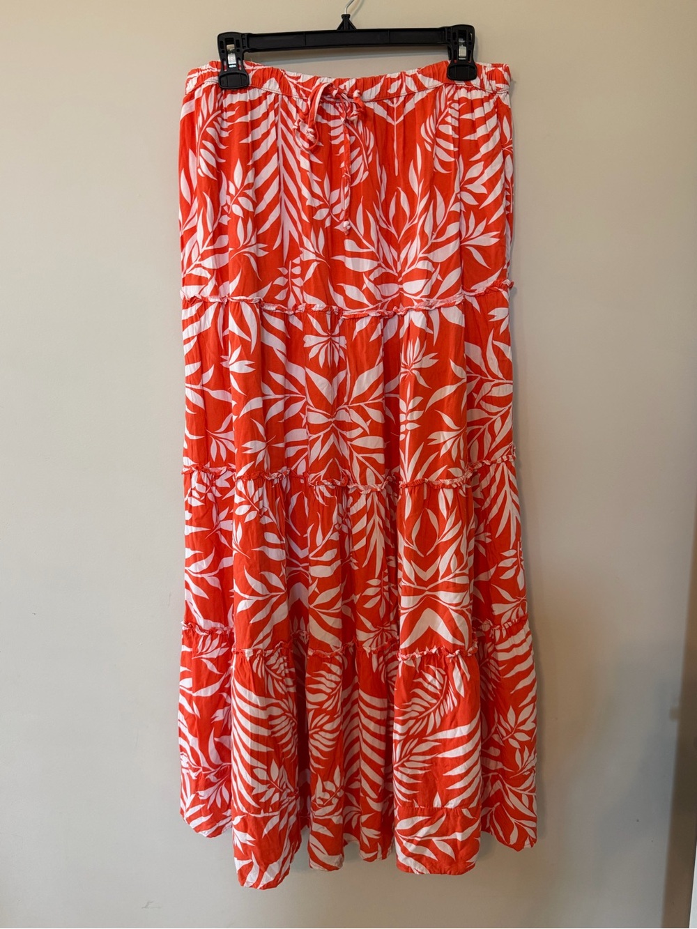 crown & ivy Red Tropical-Print Maxi Skirt - Picture 3 of 4